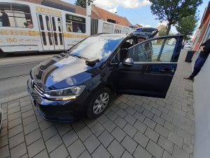 Otevření VW Touran - Brno Žabovřesky